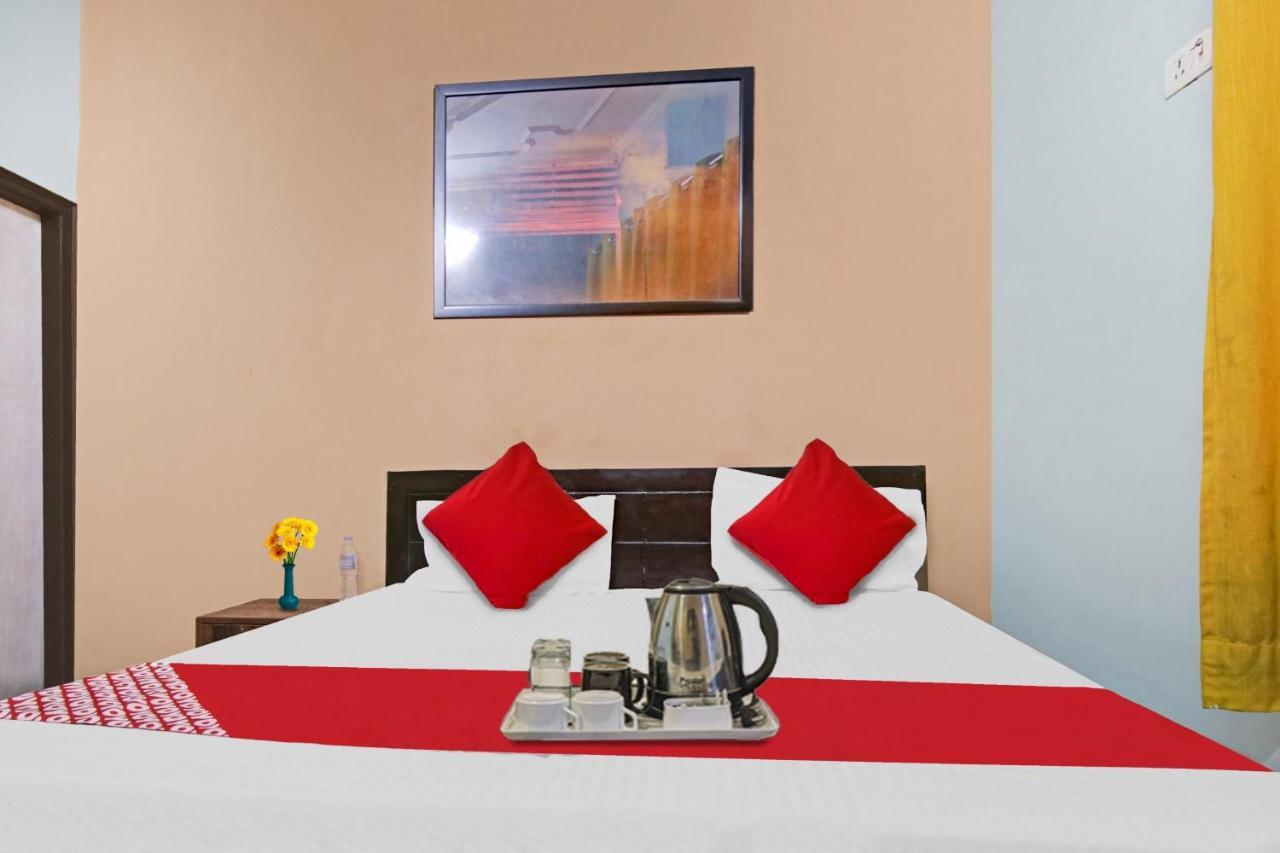 Flagship Hotel Decent Stay Near Pvr Vikaspuri Delhi Nova Deli Exterior foto